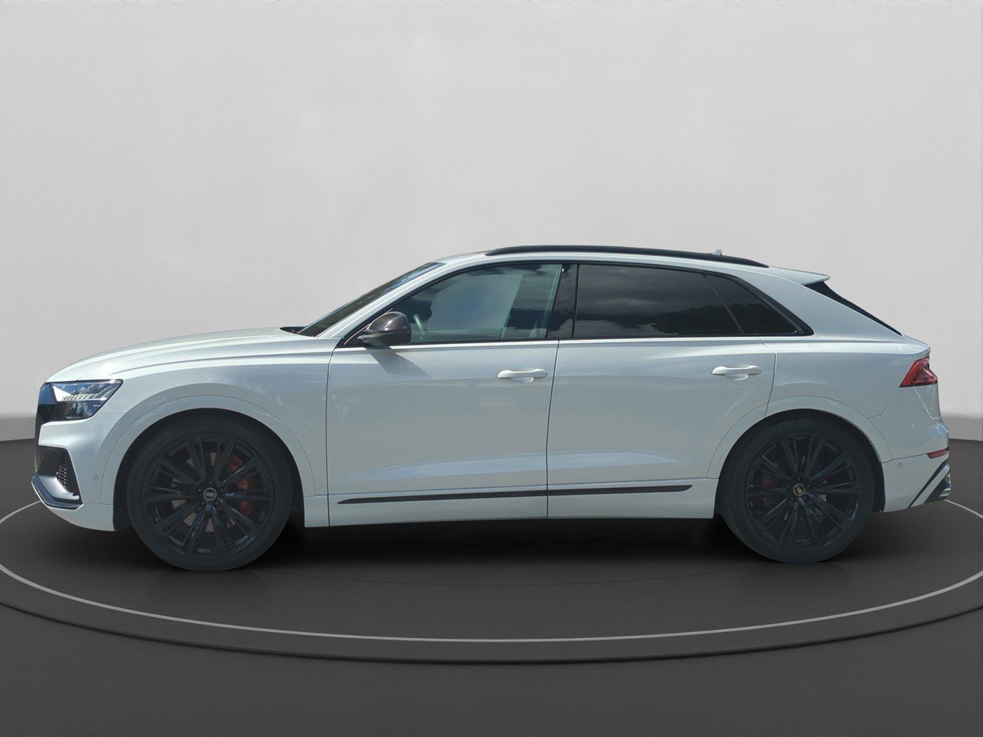 Audi SQ8 2022 г. Белый, пробег 50900 км