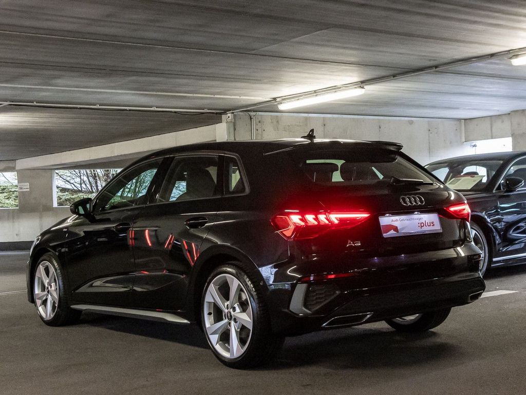 Audi A3 2023 г. Чёрный, пробег 49002 км