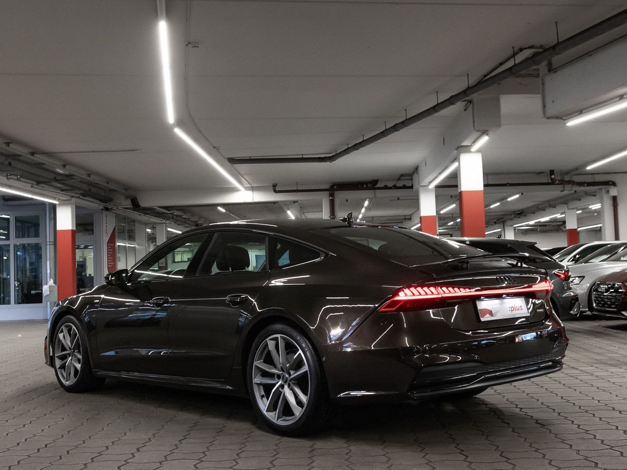Audi A7 2023 г. Коричневый, пробег 39349 км