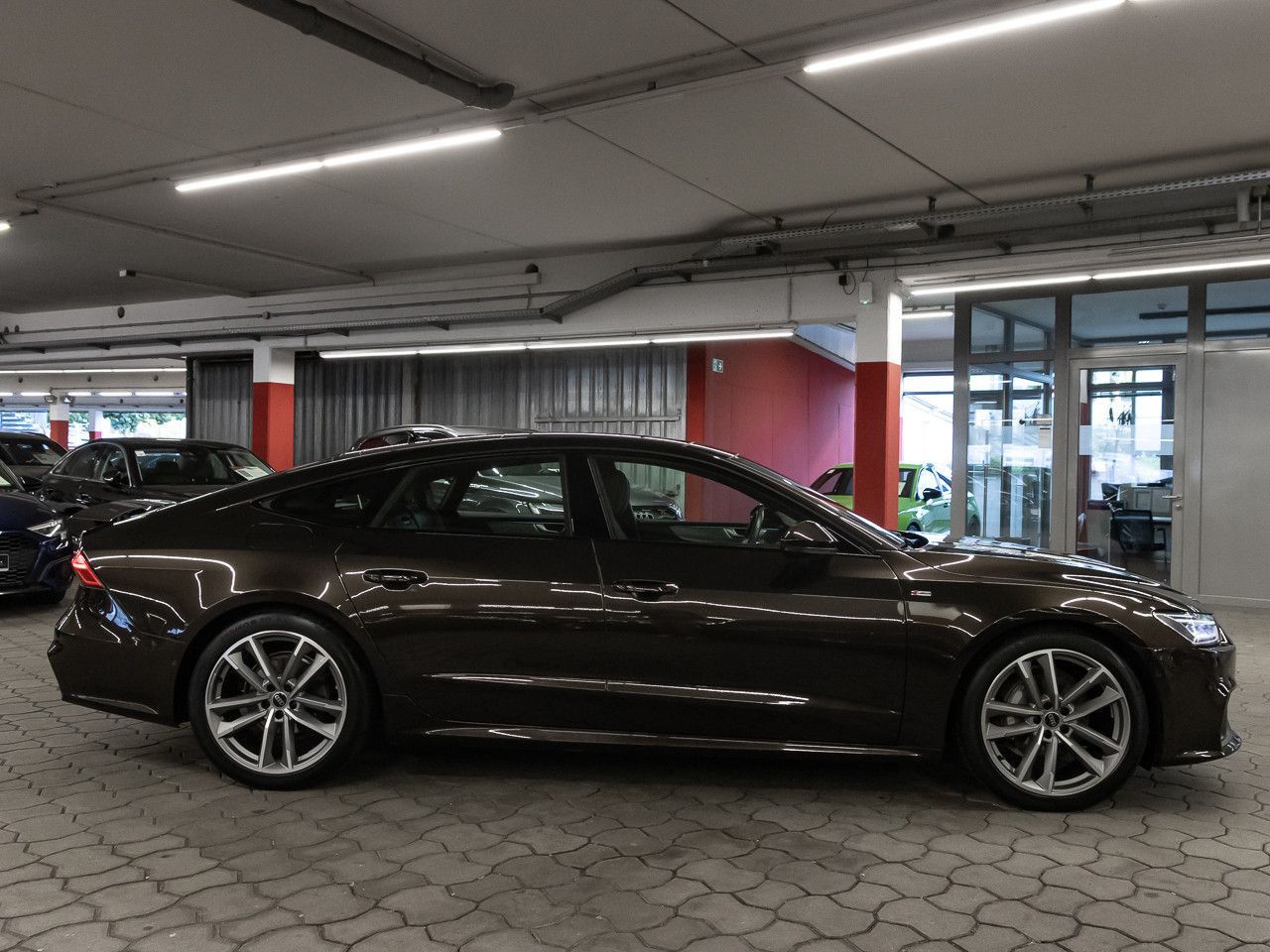 Audi A7 2023 г. Коричневый, пробег 39349 км