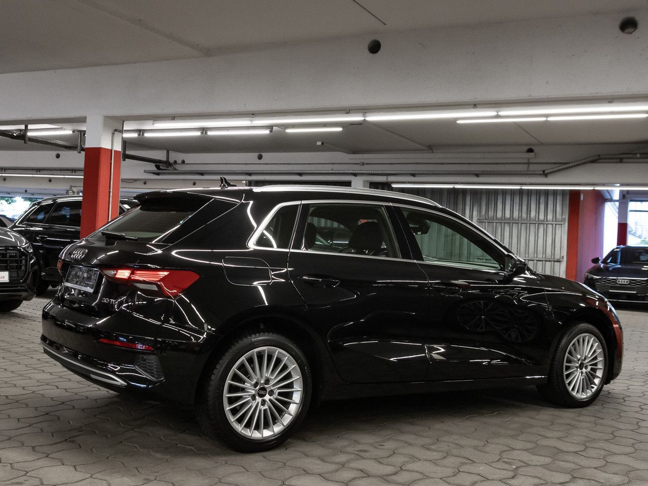 Audi A3 2022 г. Чёрный, пробег 45107 км