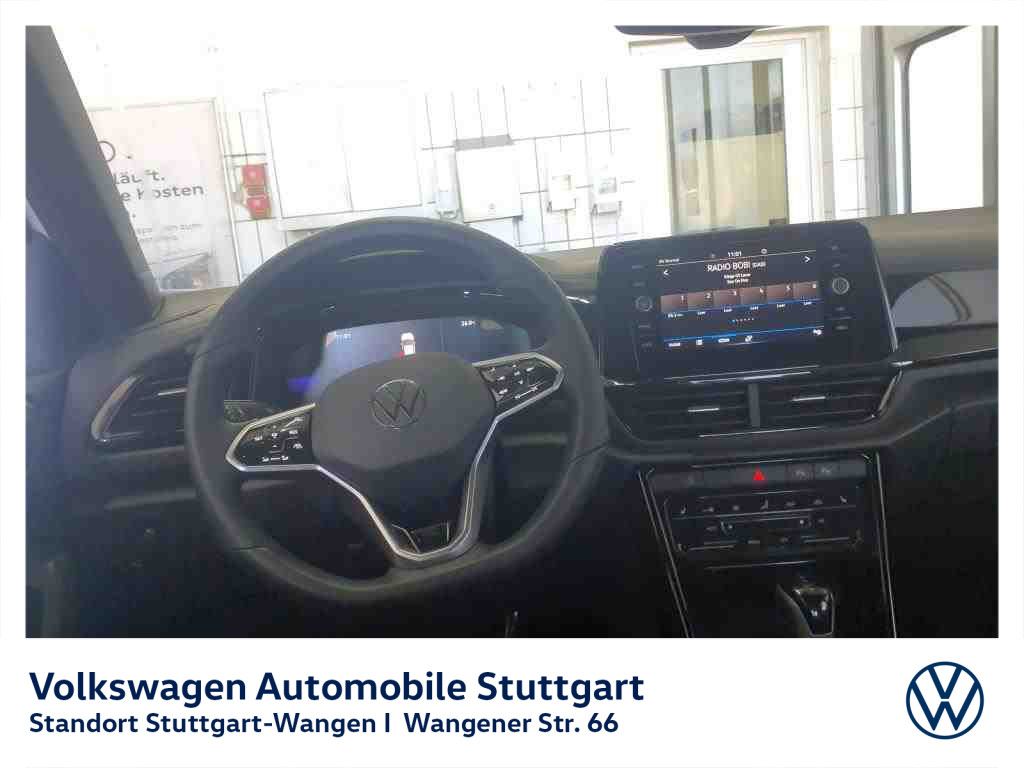 Volkswagen T-Roc 2023 г. Белый, пробег 53222 км