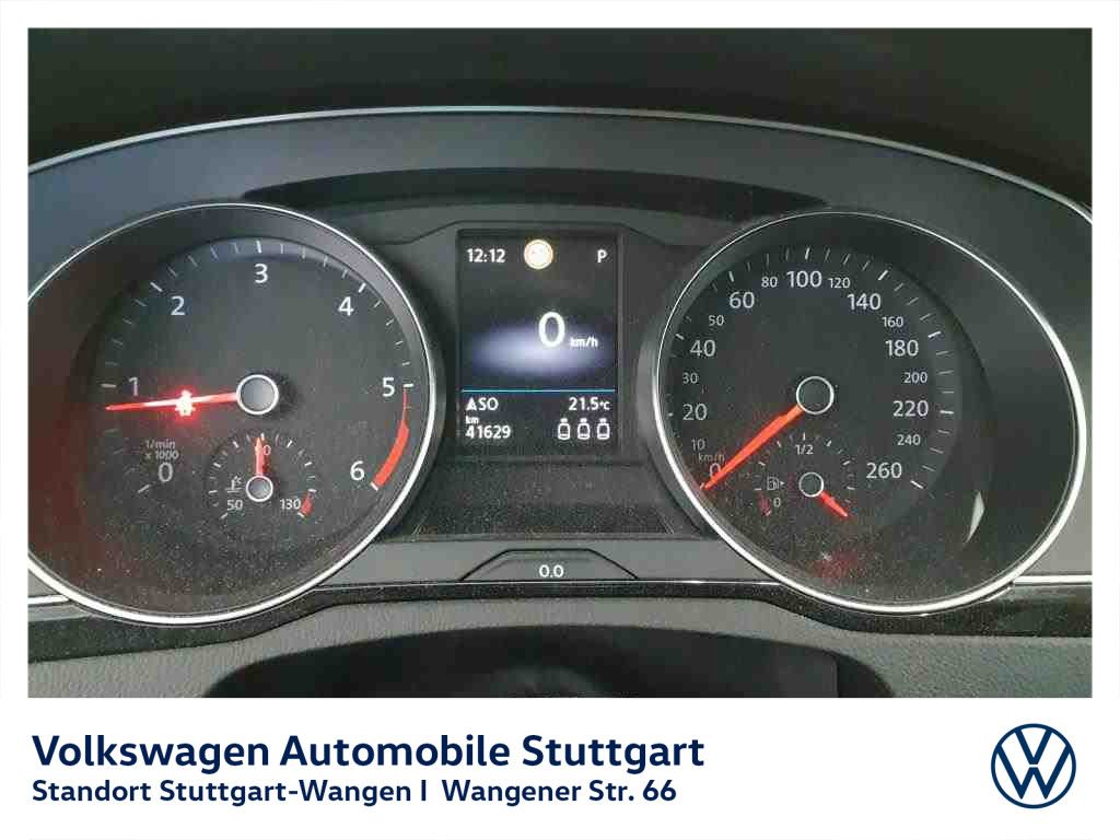 Volkswagen PASSAT VARIANT 2022 г. Серебристый, пробег 41629 км
