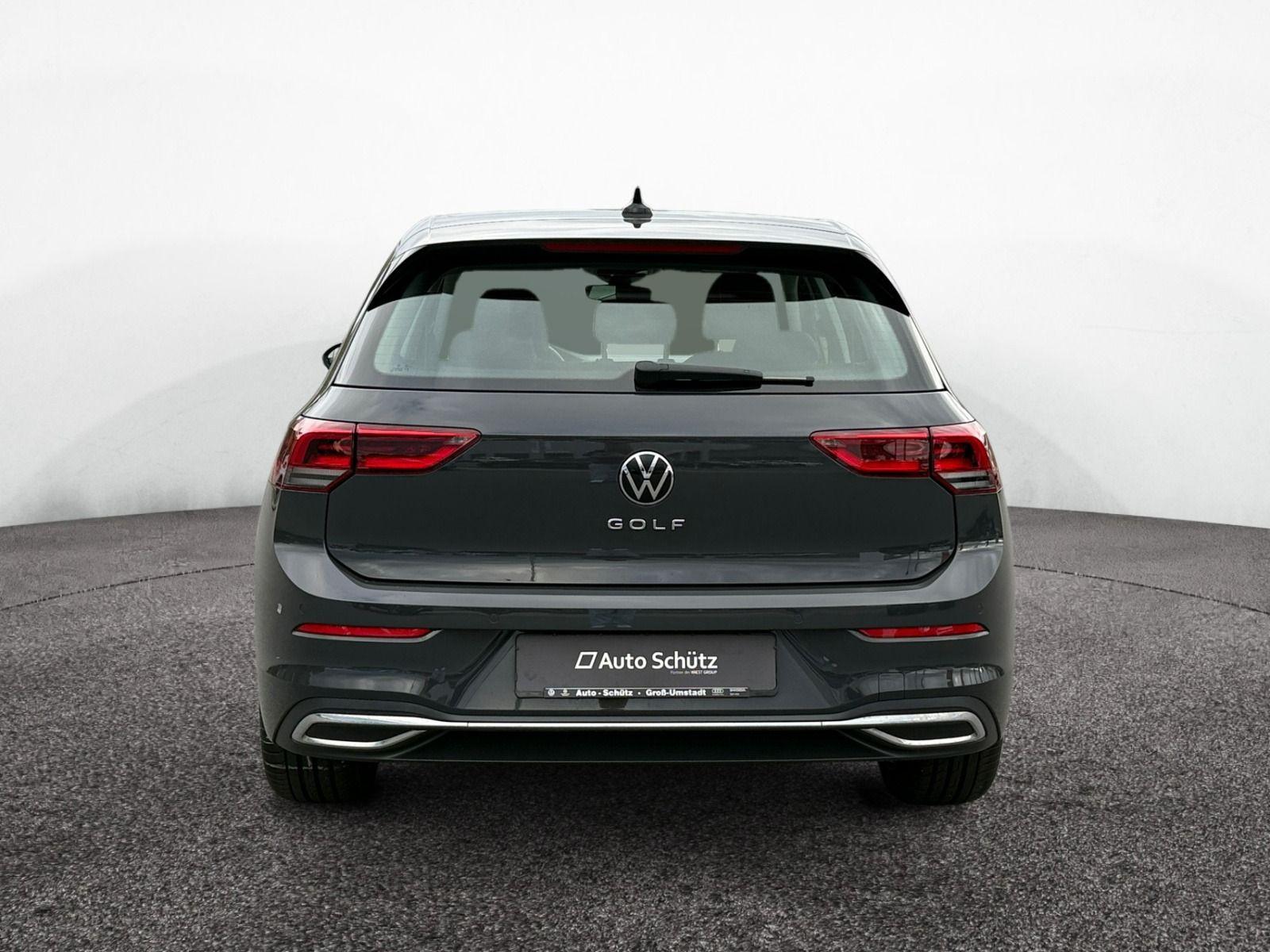 Volkswagen Golf 2024 г. Серый, пробег 21857 км