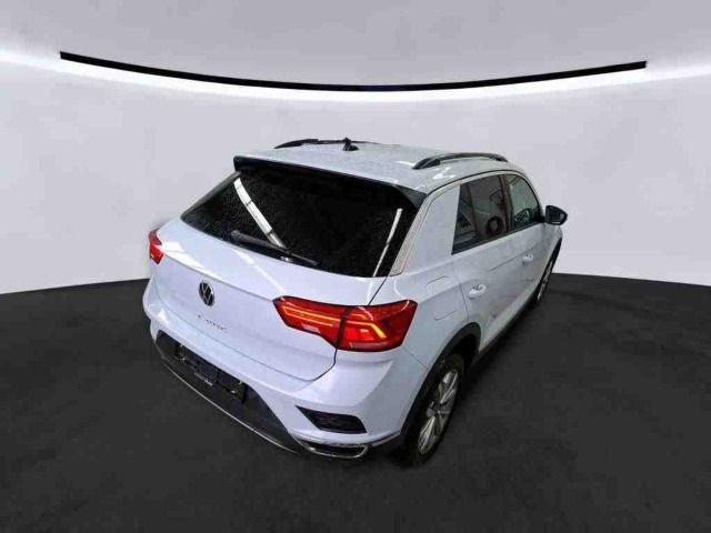 Volkswagen T-Roc 2021 г. Белый, пробег 21240 км