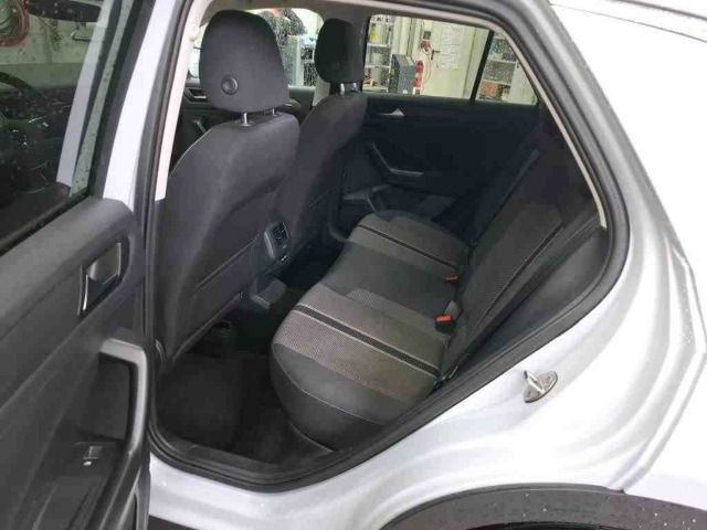 Volkswagen T-Roc 2021 г. Белый, пробег 21240 км