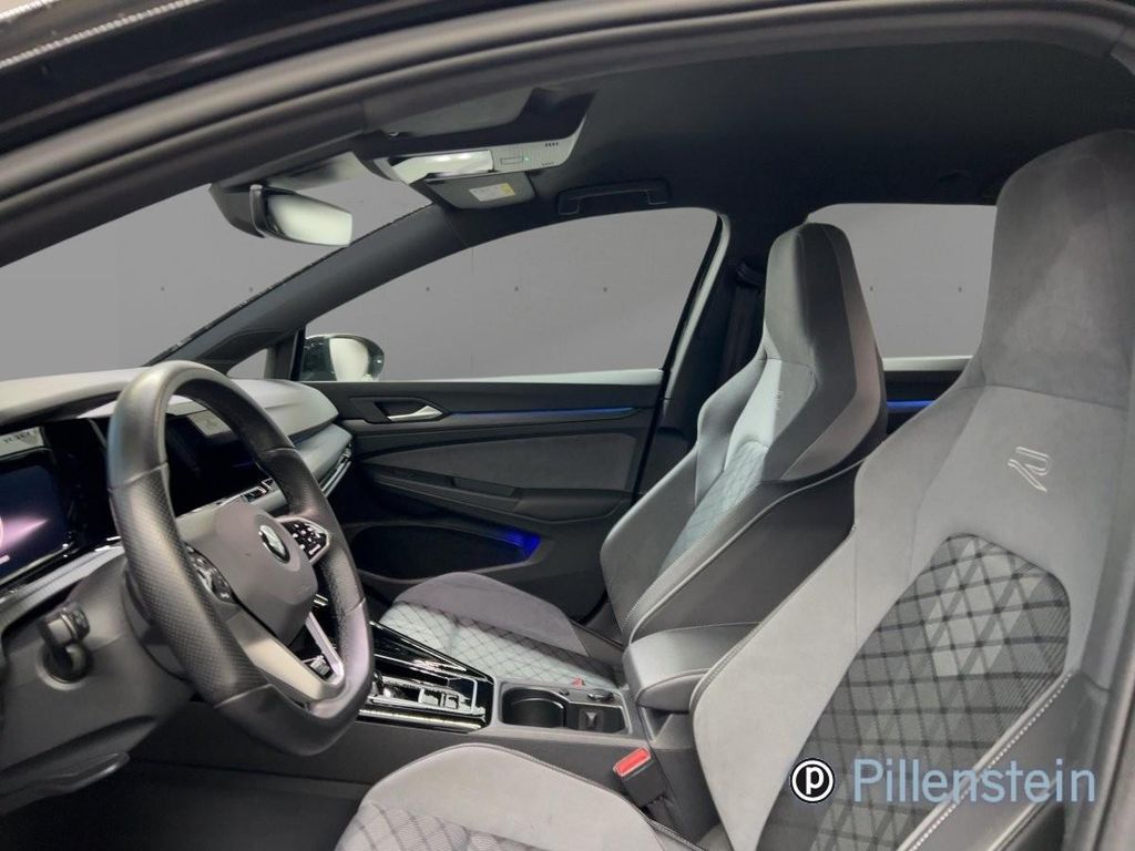 Volkswagen Golf 2023 г. Чёрный, пробег 52900 км