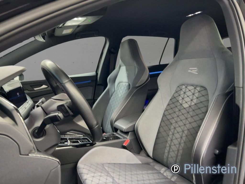 Volkswagen Golf 2023 г. Чёрный, пробег 52900 км