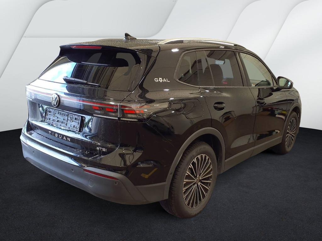 Volkswagen Tiguan 2025 г. Чёрный, пробег 22145 км