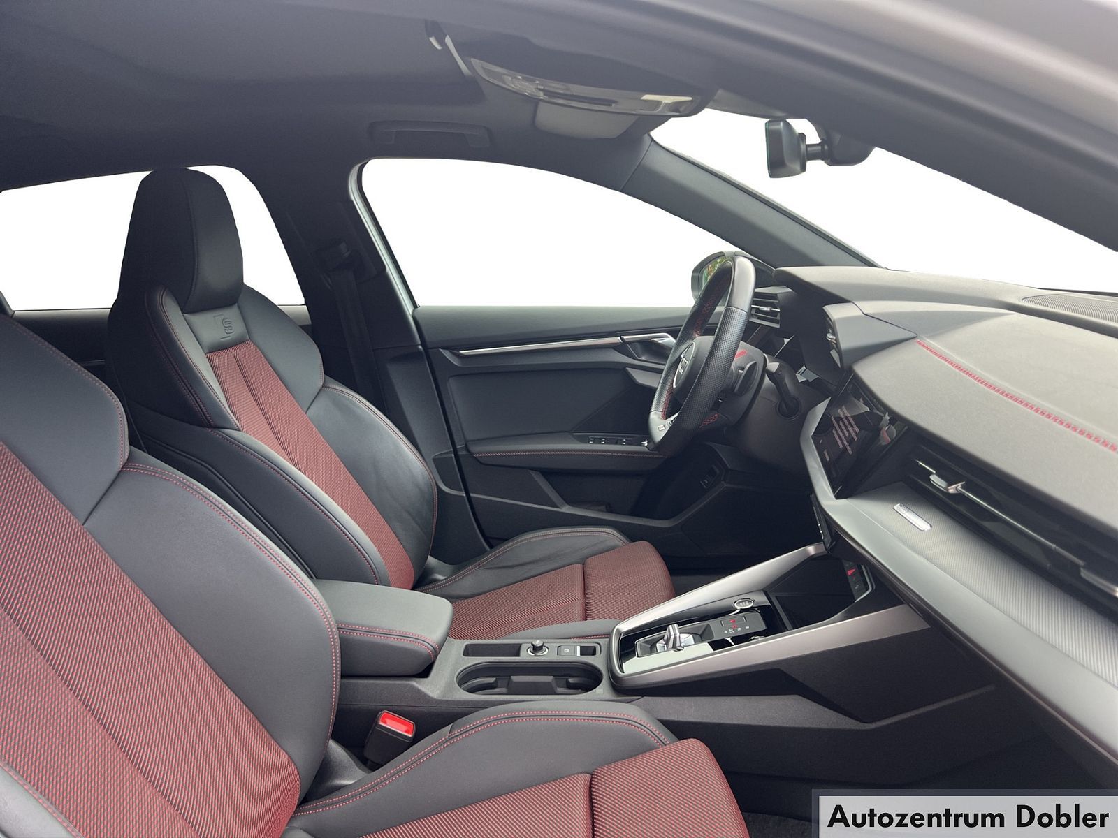 Audi A3 2023 г. Белый, пробег 22700 км