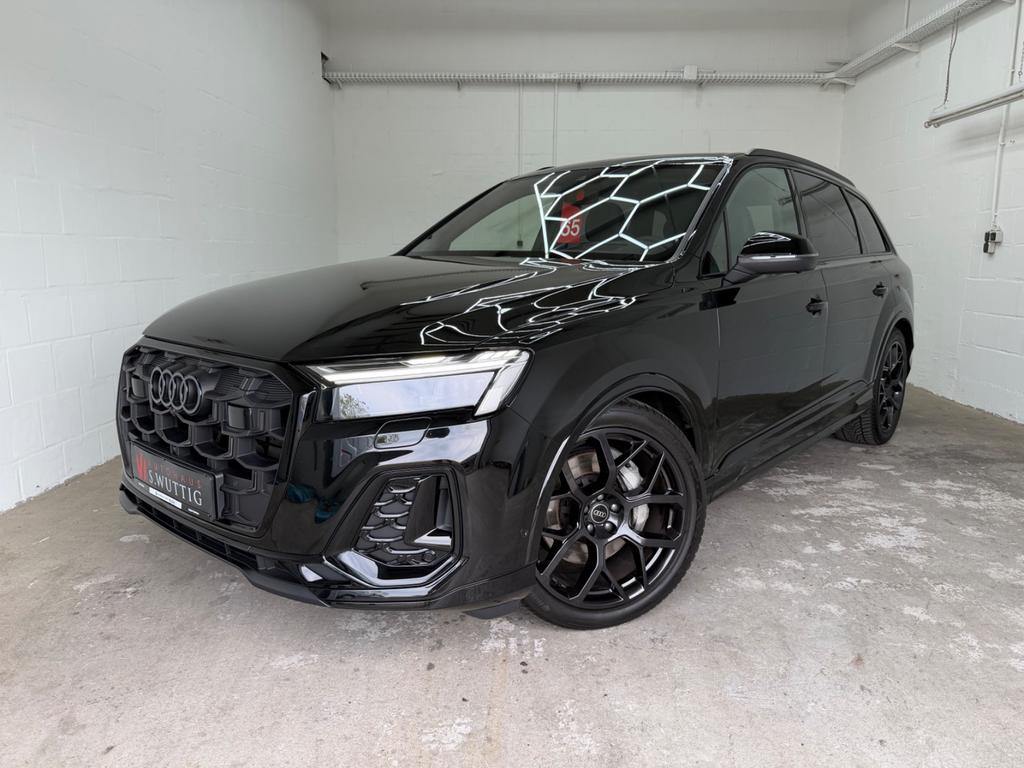 Audi Q7 2024 г. Чёрный, пробег 39000 км