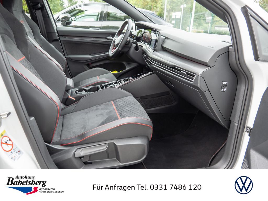 Volkswagen Golf 2023 г. Белый, пробег 34077 км