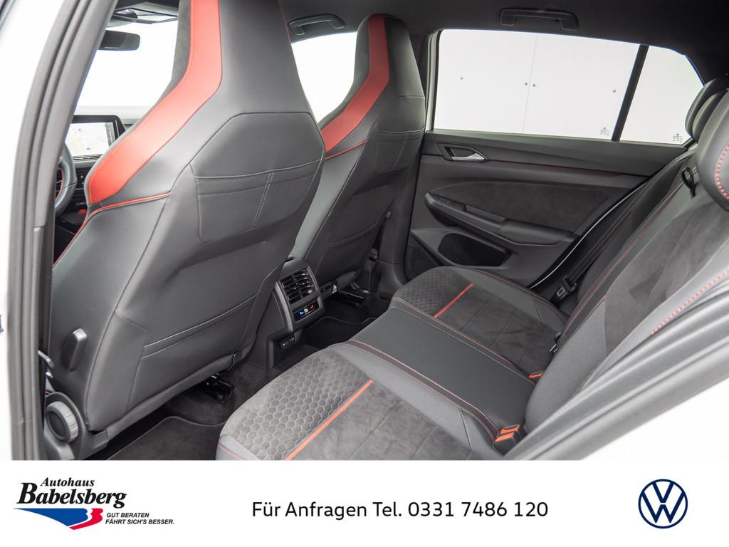 Volkswagen Golf 2023 г. Белый, пробег 34077 км