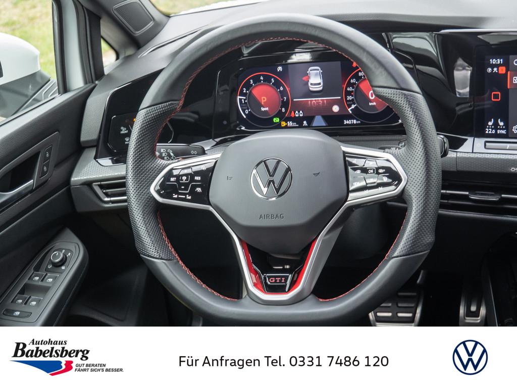 Volkswagen Golf 2023 г. Белый, пробег 34077 км