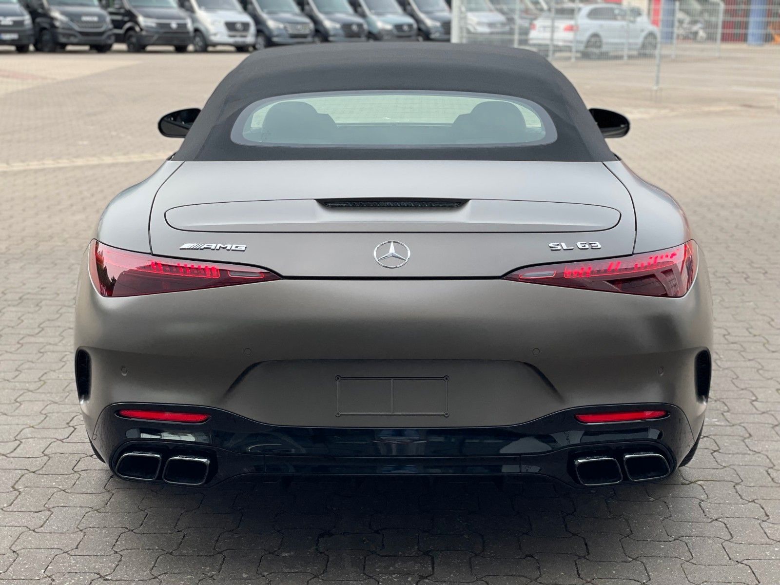Mercedes-Benz SL 63 AMG 2022 г. Серый, пробег 44000 км