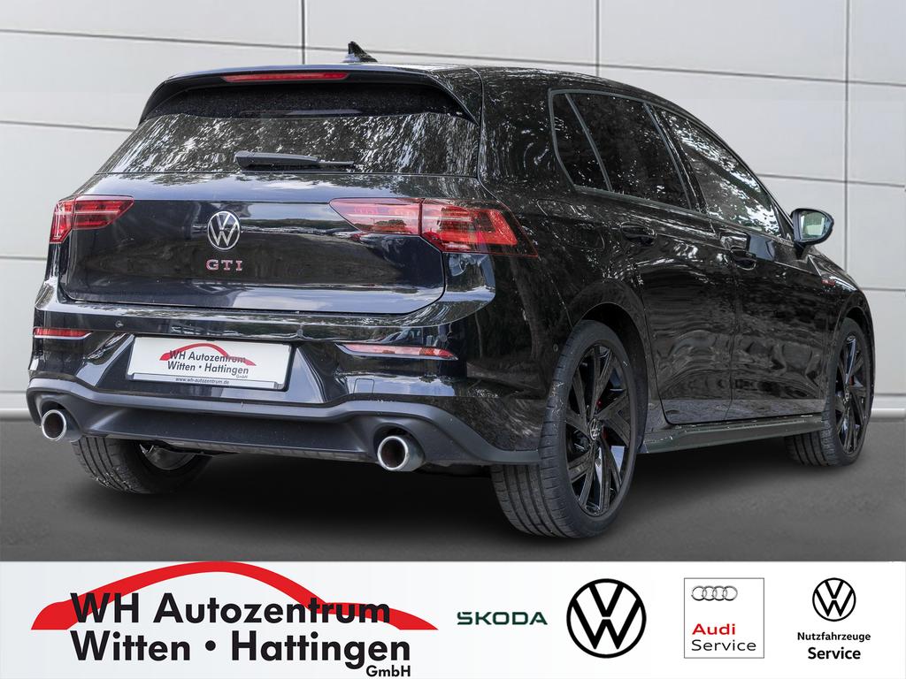 Volkswagen Golf 2022 г. Чёрный, пробег 49980 км
