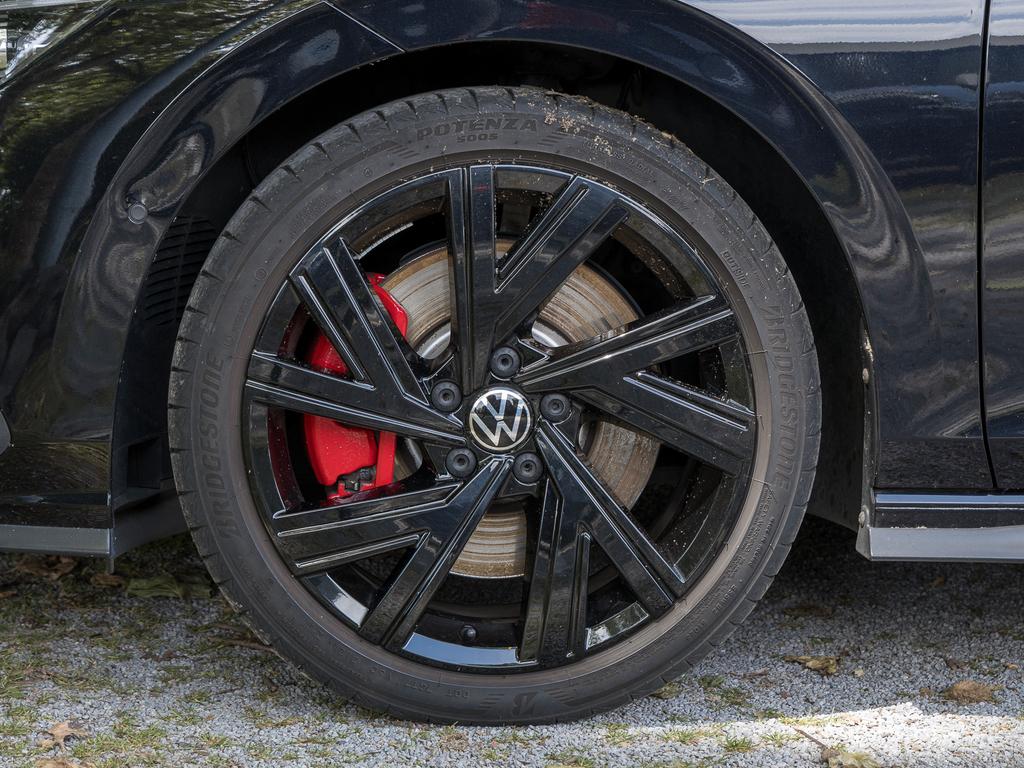 Volkswagen Golf 2022 г. Чёрный, пробег 49980 км