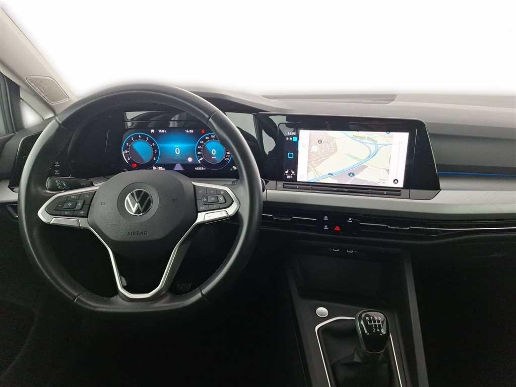 Volkswagen Golf 2022 г. Серебристый, пробег 43339 км