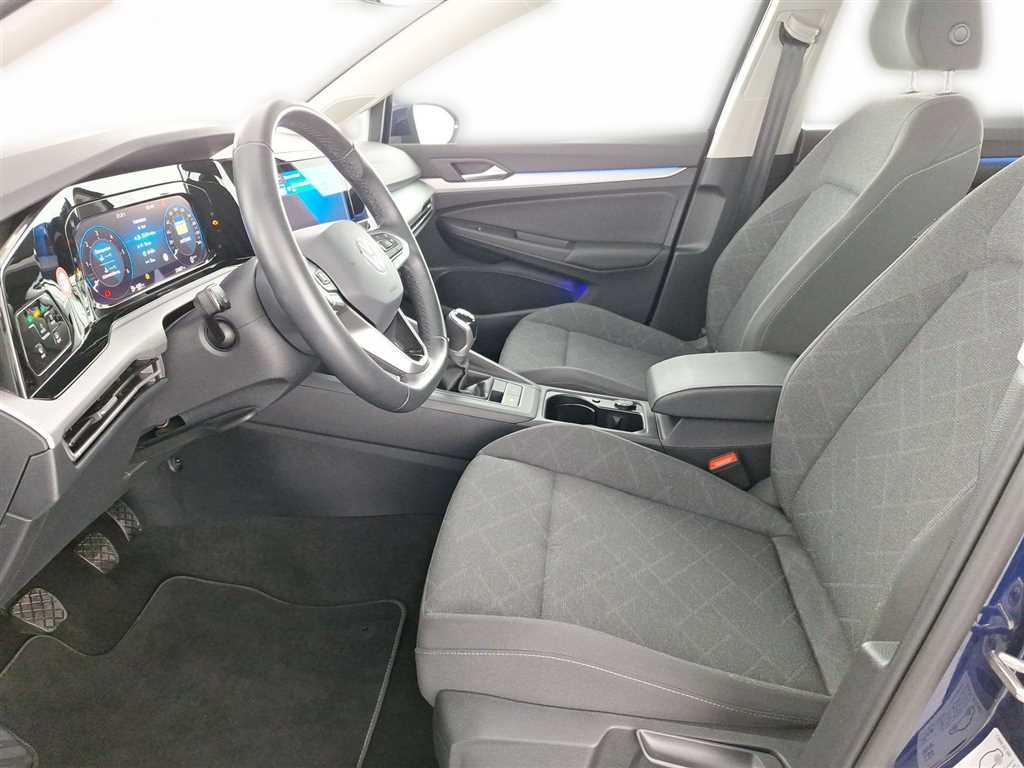Volkswagen Golf 2024 г. Синий, пробег 23685 км
