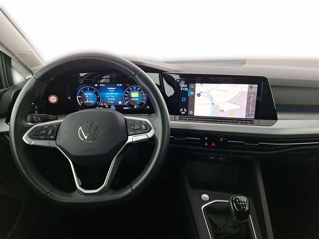 Volkswagen Golf 2024 г. Синий, пробег 23685 км
