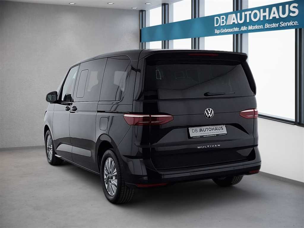 Volkswagen T7 MULTIVAN 2023 г. Чёрный, пробег 54927 км