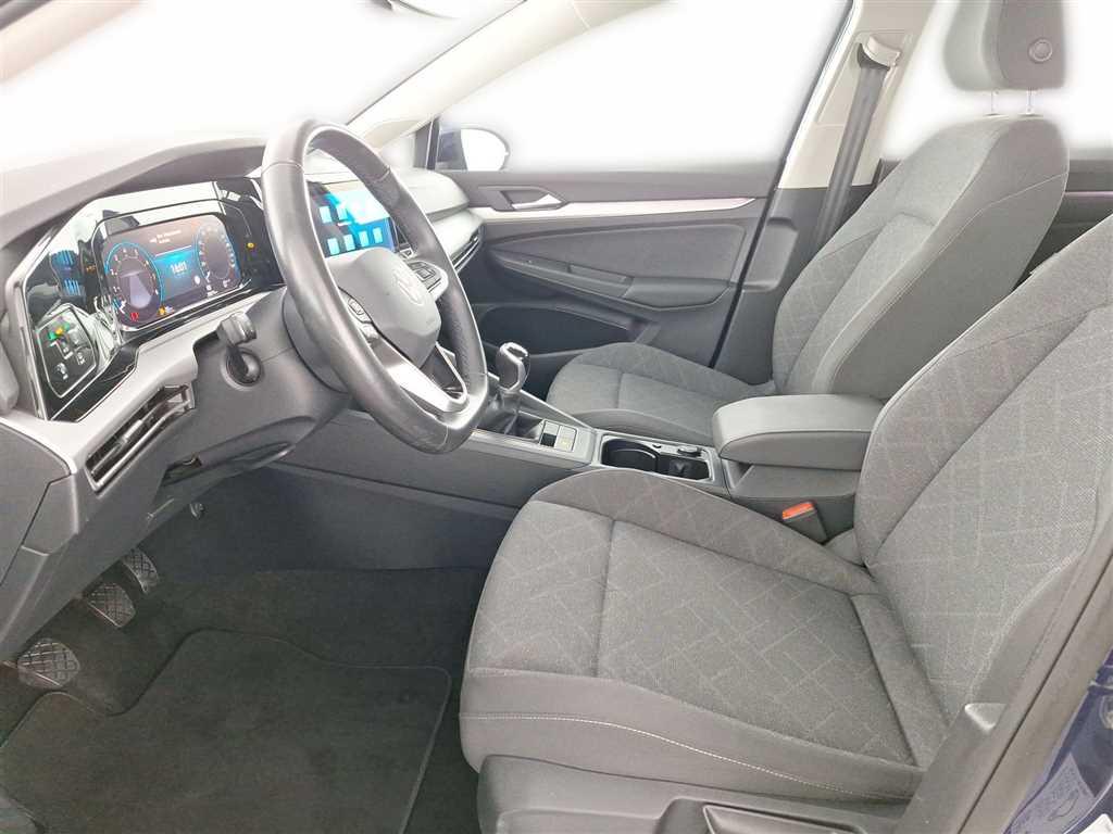 Volkswagen Golf 2024 г. Синий, пробег 20075 км