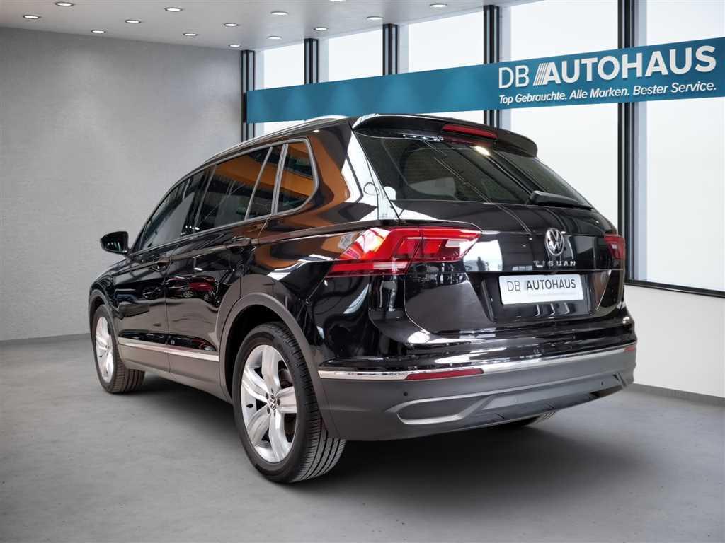Volkswagen Tiguan 2023 г. Чёрный, пробег 47529 км