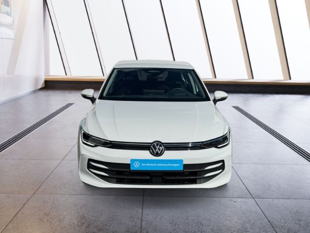 Volkswagen Golf 2025 г. Белый, пробег 10316 км