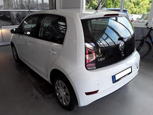 Volkswagen up! 2021 г. Белый, пробег 27280 км