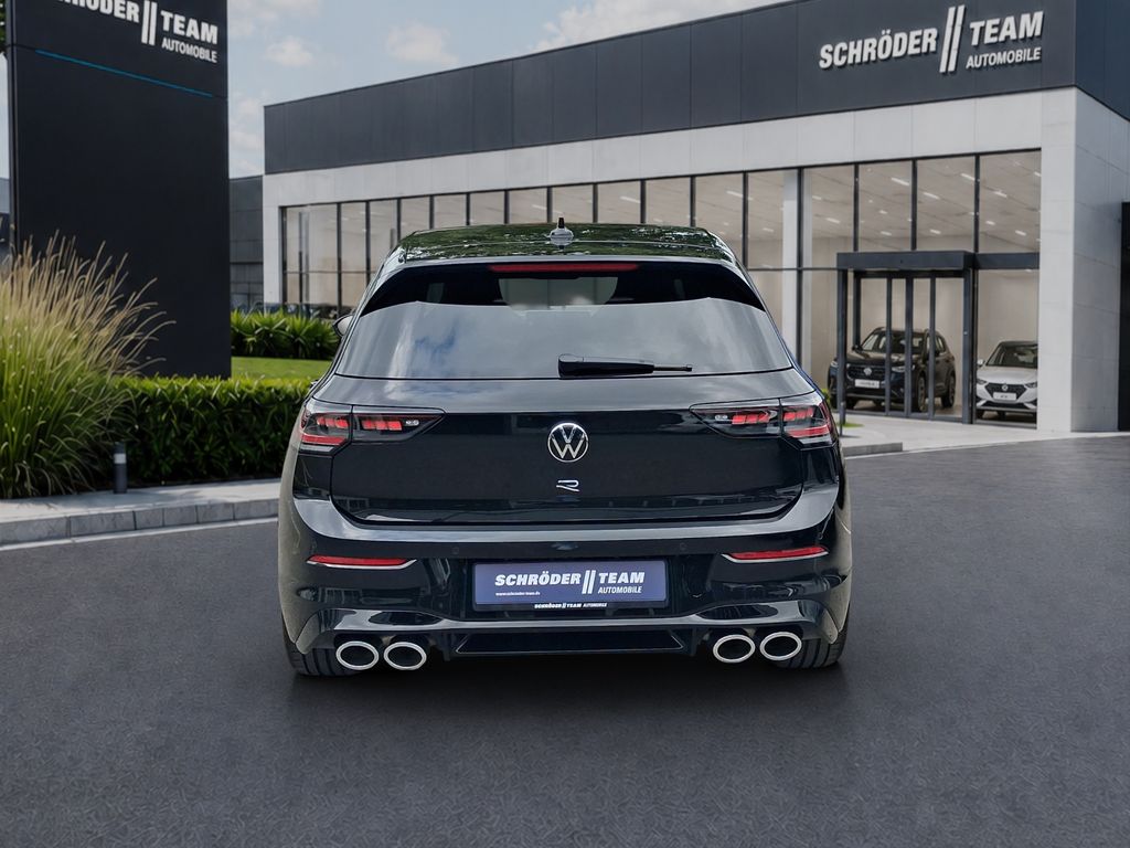 Volkswagen Golf 2025 г. Чёрный, пробег 24608 км