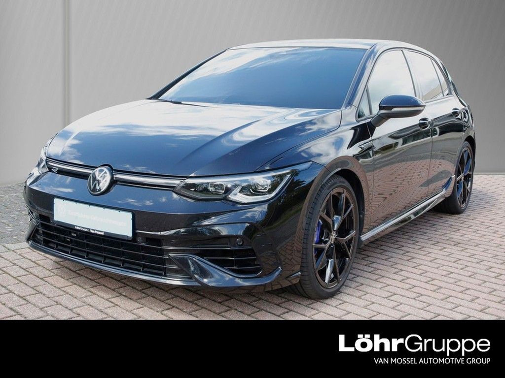 Volkswagen Golf 2023 г. Чёрный, пробег 37789 км