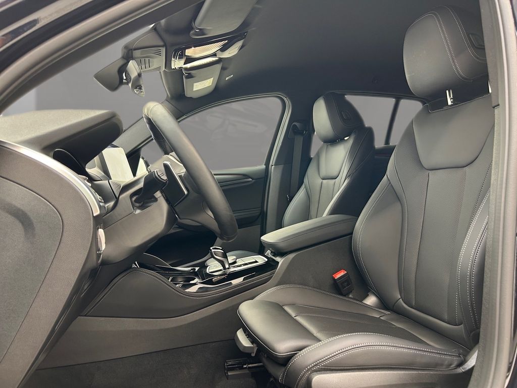 BMW X4 2026 г. Чёрный, пробег 9182 км