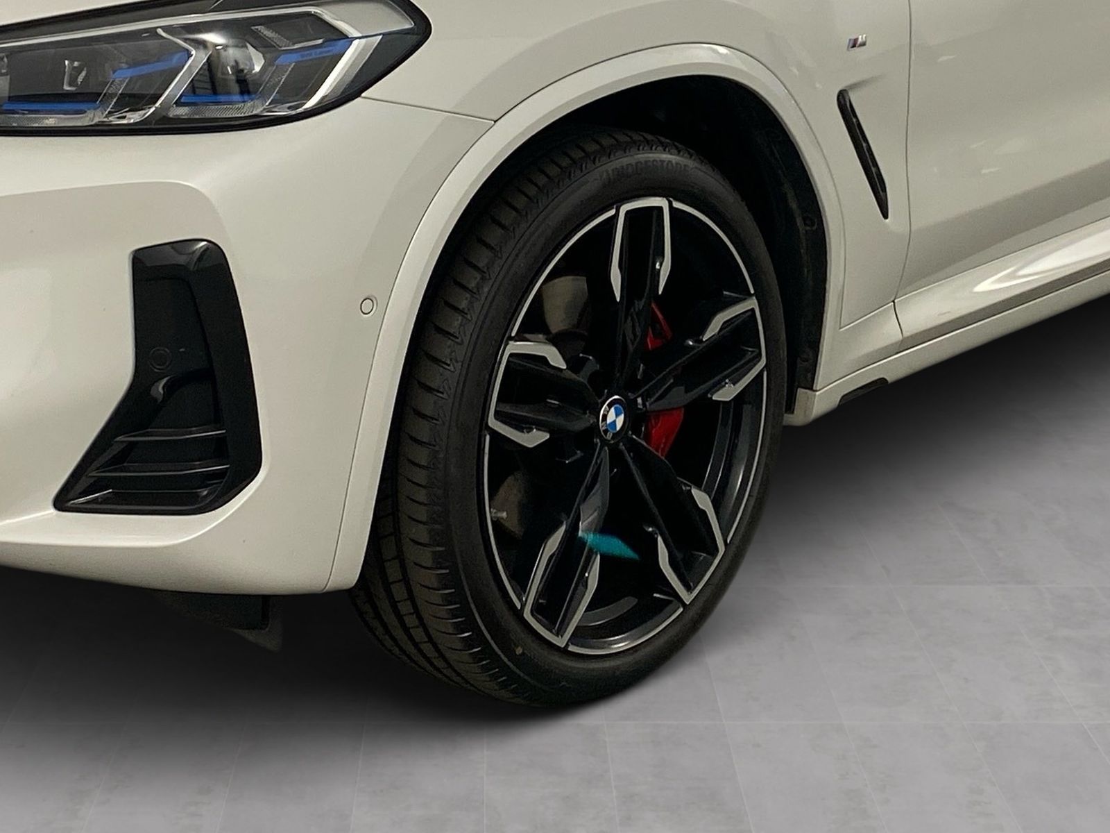 BMW X3 M40 2023 г. Белый, пробег 55467 км