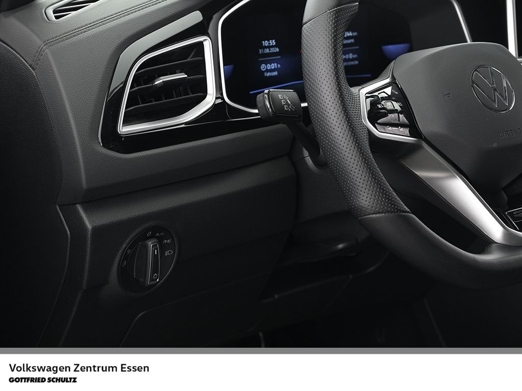 Volkswagen T-Roc 2023 г. Чёрный, пробег 29690 км