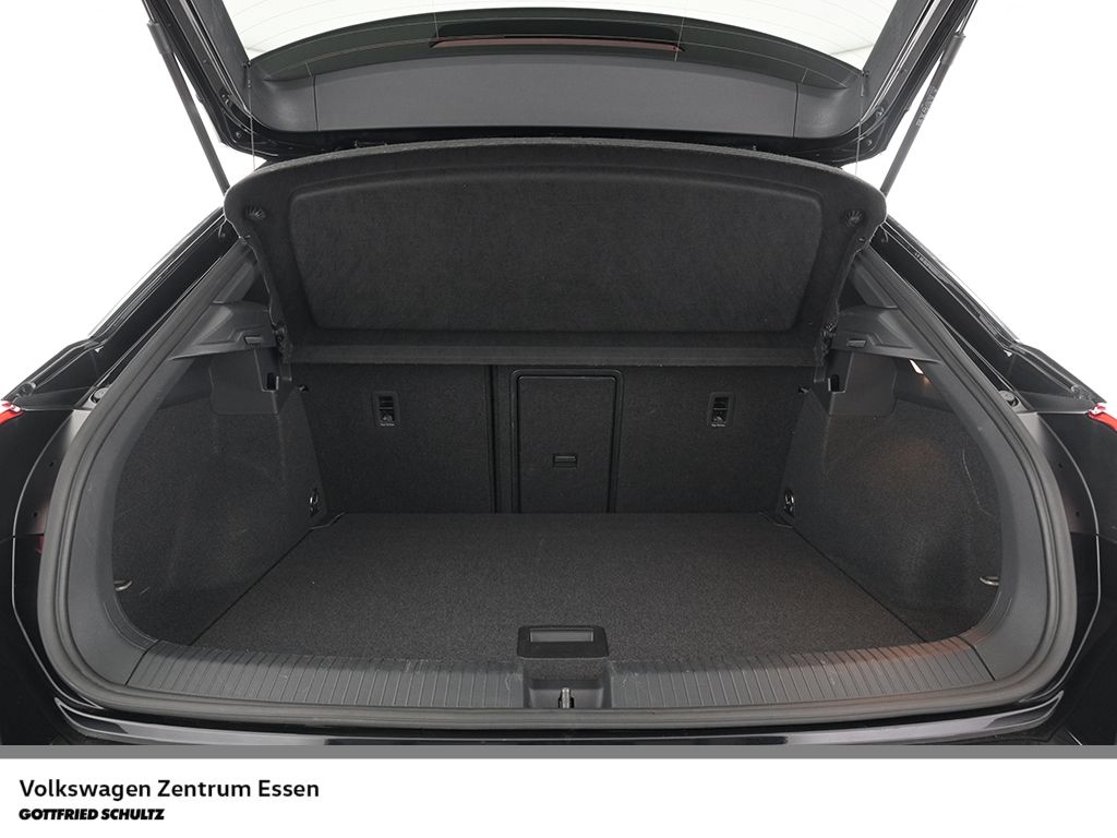 Volkswagen T-Roc 2023 г. Чёрный, пробег 29690 км