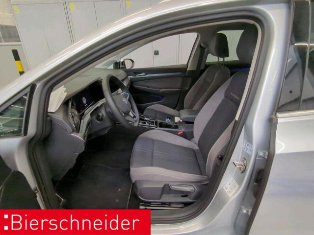 Volkswagen Golf 2024 г. Серебристый, пробег 25722 км