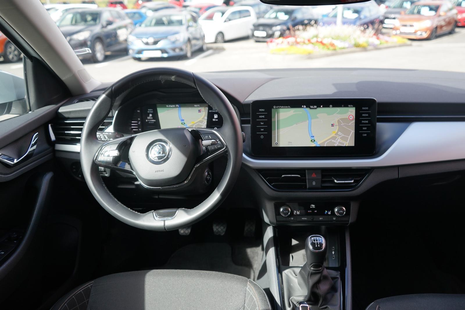 Skoda Scala 2023 г. Серебристый, пробег 45074 км