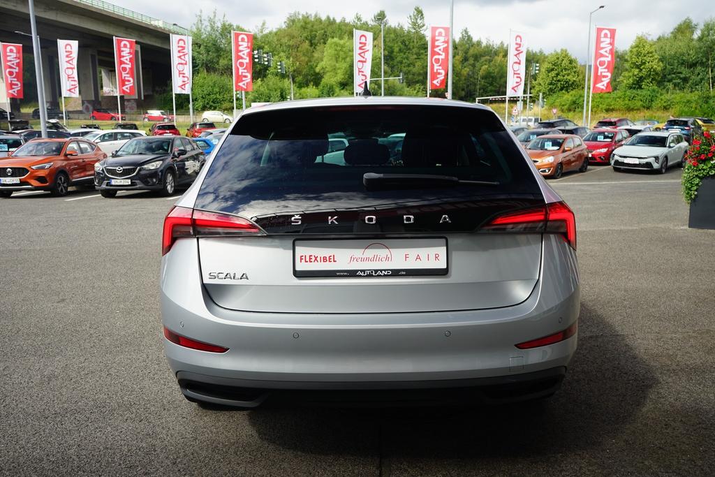 Skoda Scala 2023 г. Серебристый, пробег 45074 км