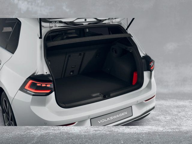 Volkswagen Golf 2024 г. Белый, пробег 40000 км