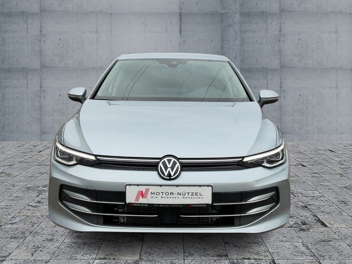 Volkswagen Golf 2025 г. Серебристый, пробег 16089 км