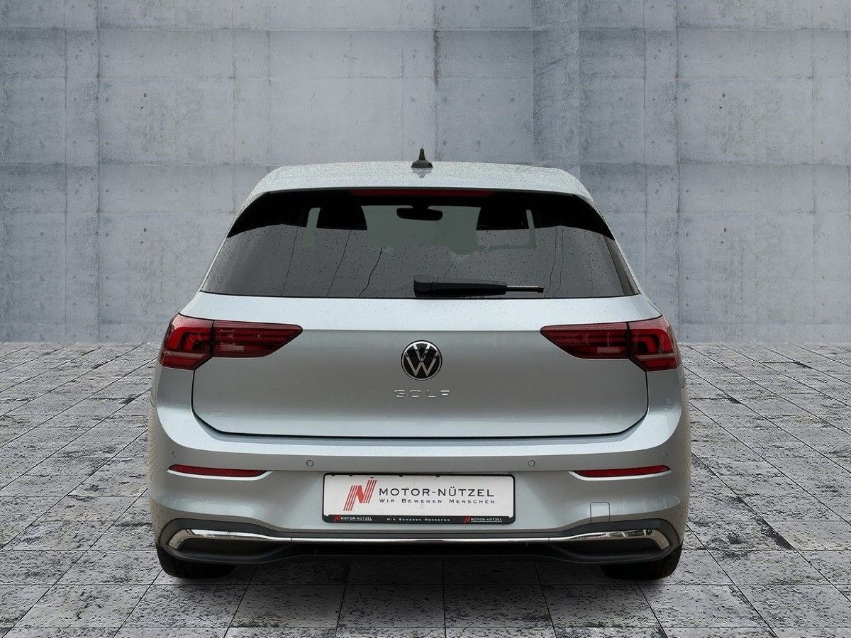 Volkswagen Golf 2025 г. Серебристый, пробег 16089 км
