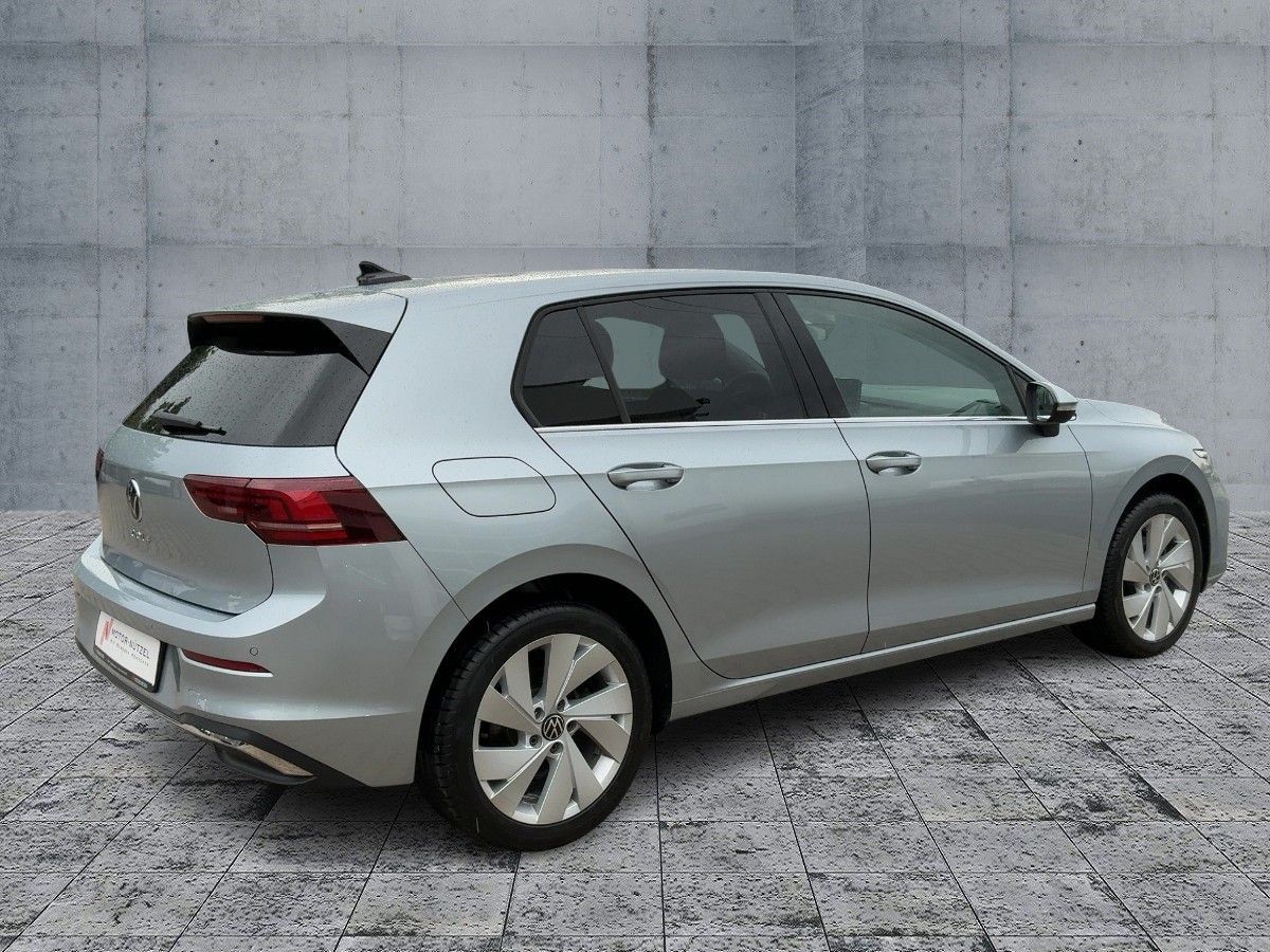 Volkswagen Golf 2025 г. Серебристый, пробег 16089 км
