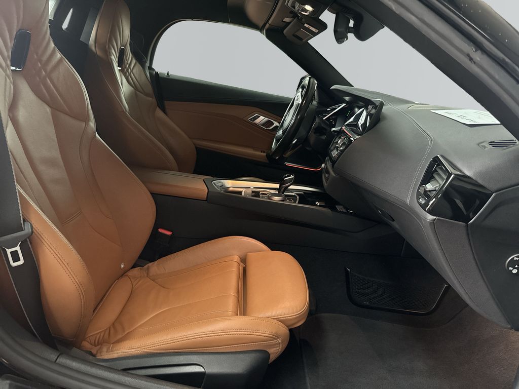 BMW Z4 2023 г. Чёрный, пробег 49702 км