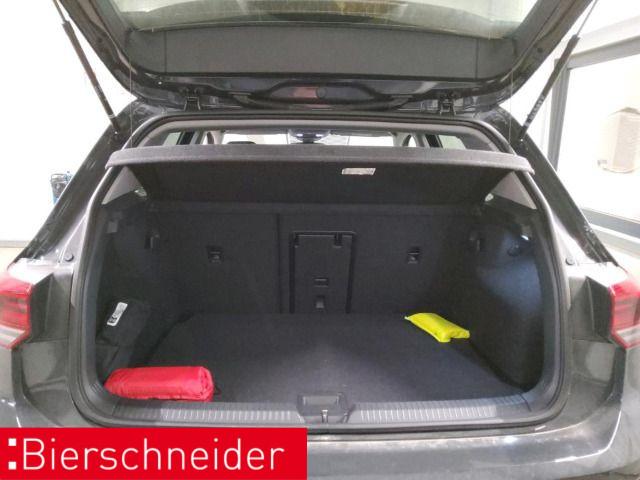 Volkswagen Golf 2024 г. Серый, пробег 19044 км