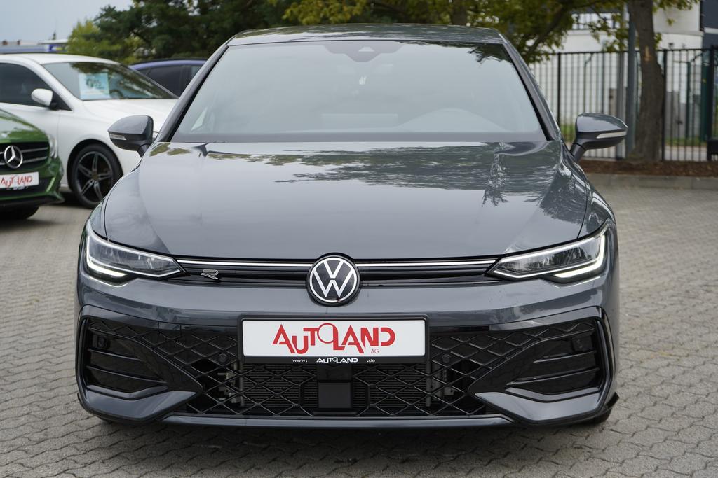 Volkswagen Golf 2025 г. Серый, пробег 23702 км