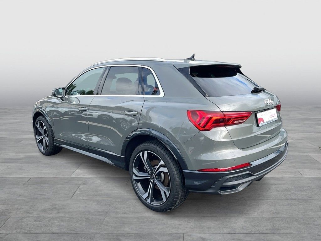 Audi Q3 2025 г. Серый, пробег 9100 км