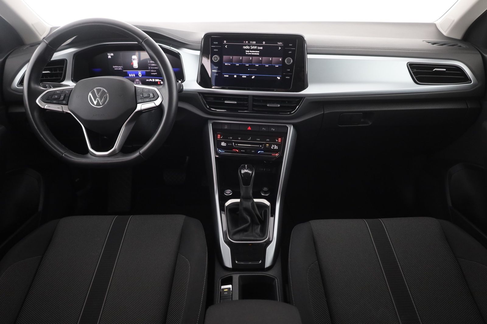 Volkswagen T-Roc 2024 г. Чёрный, пробег 37367 км
