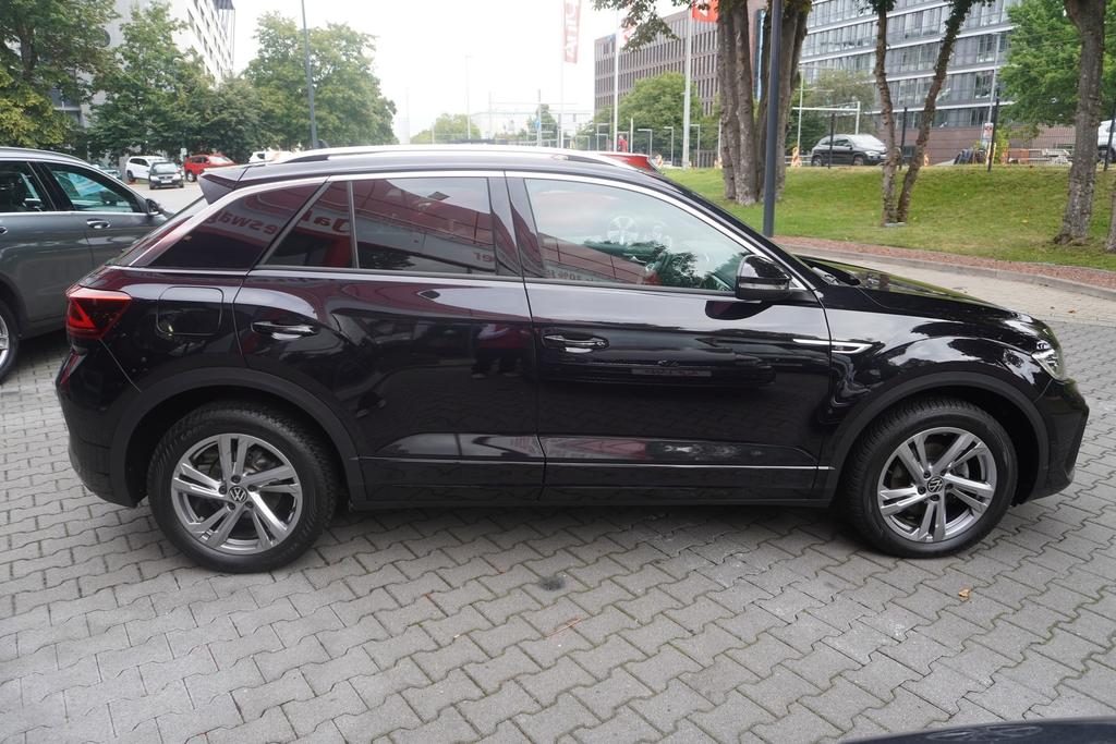 Volkswagen T-Roc 2024 г. Чёрный, пробег 31700 км