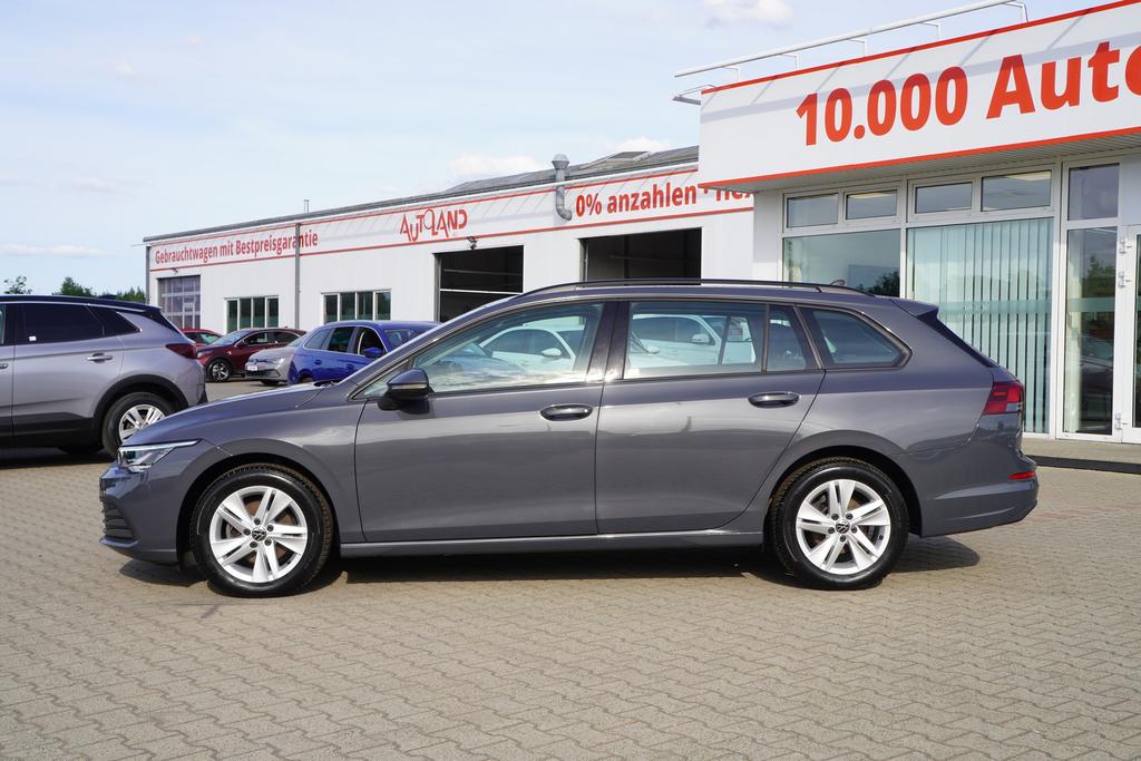 Volkswagen Golf 2023 г. Серый, пробег 52340 км