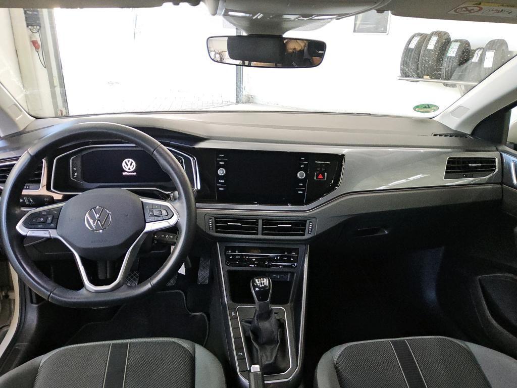 Volkswagen Polo 2022 г. Серый, пробег 36300 км